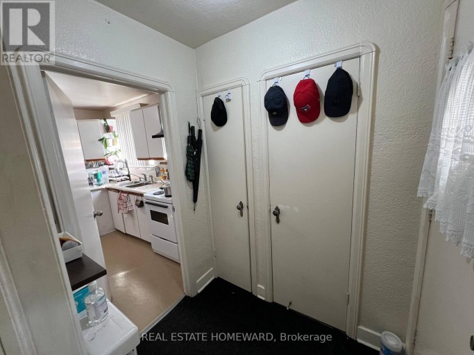 MAIN - 124 GLENCREST BOULEVARD, Toronto (O'Connor-Parkview), Ontario, M4B1L8