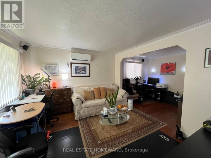 MAIN - 124 GLENCREST BOULEVARD, Toronto (O'Connor-Parkview), Ontario, M4B1L8