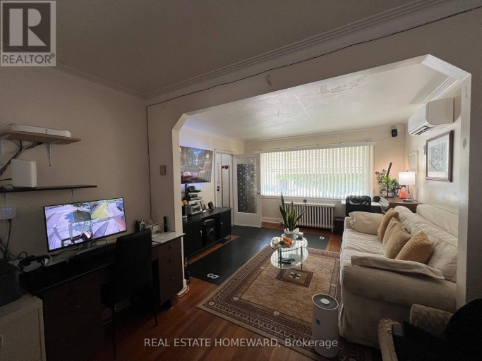MAIN - 124 GLENCREST BOULEVARD, Toronto (O'Connor-Parkview), Ontario, M4B1L8