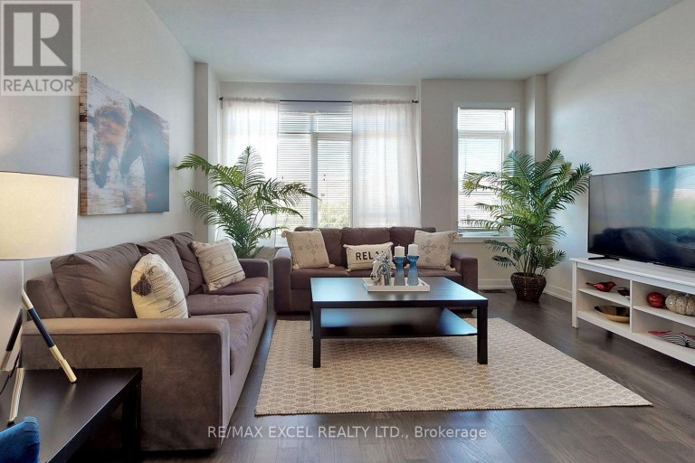 46 TROON AVENUE, Vaughan, Ontario, L6A4Z2