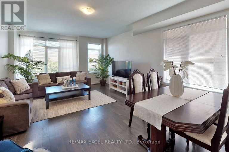 46 TROON AVENUE, Vaughan, Ontario, L6A4Z2