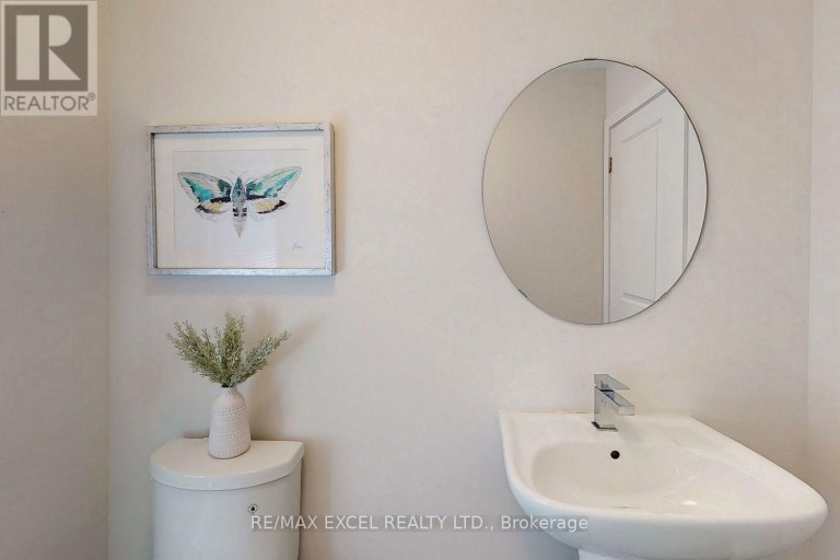 46 TROON AVENUE, Vaughan, Ontario, L6A4Z2