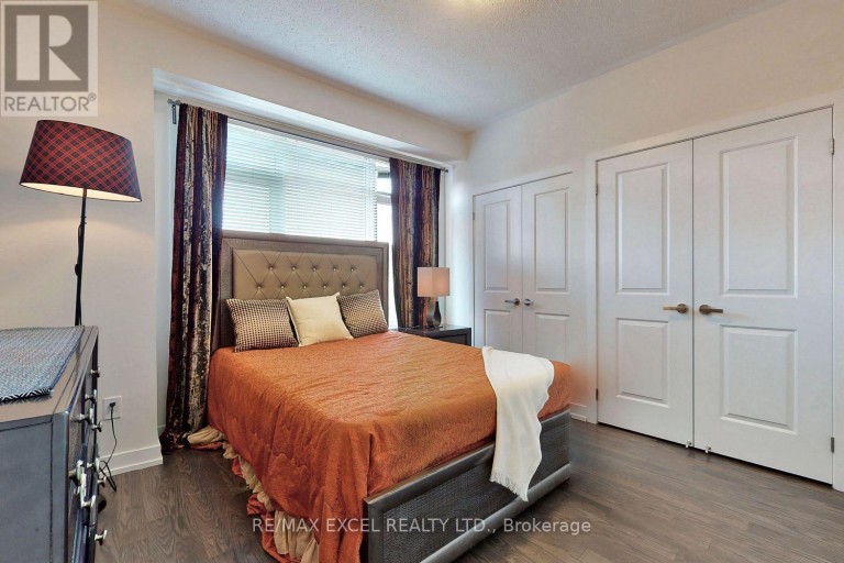 46 TROON AVENUE, Vaughan, Ontario, L6A4Z2
