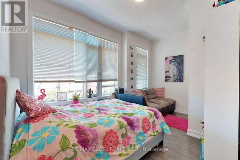 46 TROON AVENUE, Vaughan, Ontario, L6A4Z2