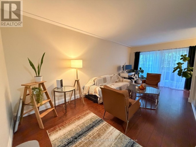 411 - 11 WOODMAN DRIVE, Hamilton (Corman), Ontario, L8K4E3
