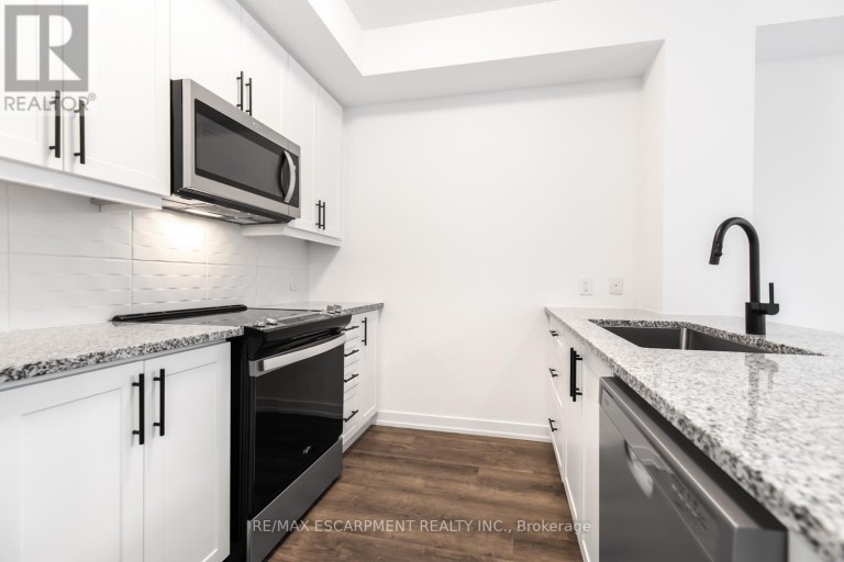 238 - 10 MALLARD TRAIL, Hamilton (Waterdown), Ontario, L0R2H1
