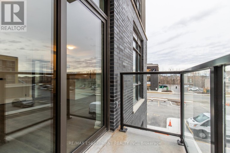 238 - 10 MALLARD TRAIL, Hamilton (Waterdown), Ontario, L0R2H1