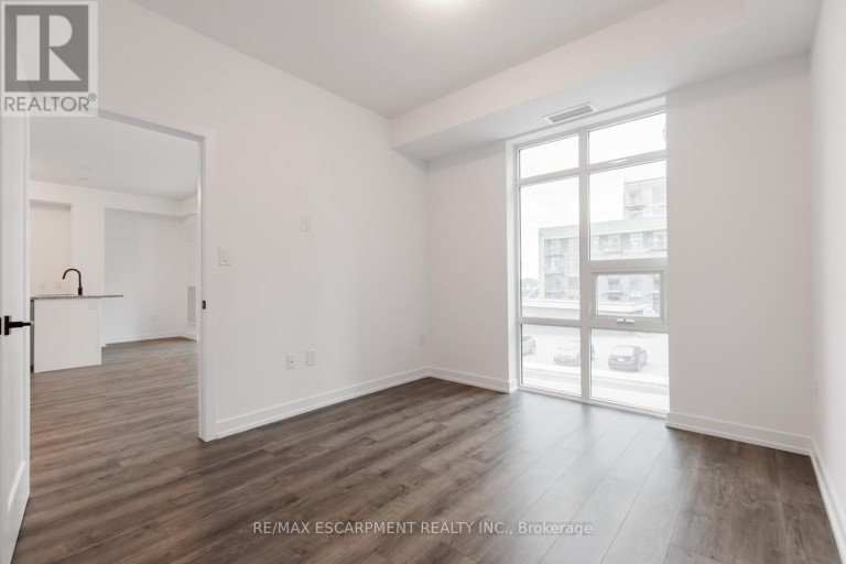 238 - 10 MALLARD TRAIL, Hamilton (Waterdown), Ontario, L0R2H1