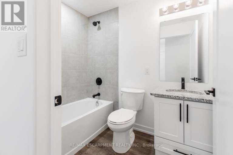 238 - 10 MALLARD TRAIL, Hamilton (Waterdown), Ontario, L0R2H1