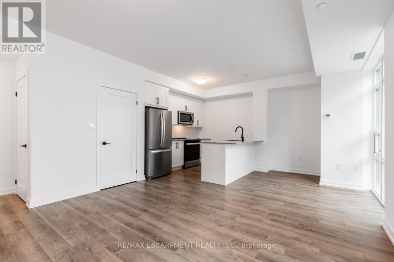 238 - 10 MALLARD TRAIL, Hamilton (Waterdown), Ontario, L0R2H1