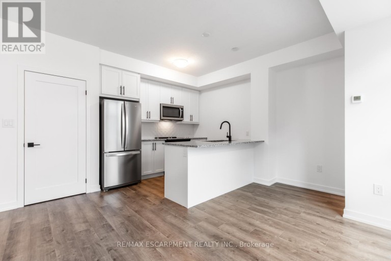 238 - 10 MALLARD TRAIL, Hamilton (Waterdown), Ontario, L0R2H1