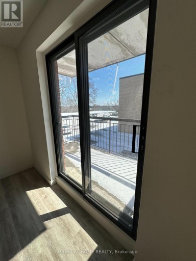 201 - 555 OXFORD STREET, Oshawa (Vanier), Ontario, L1J3V5