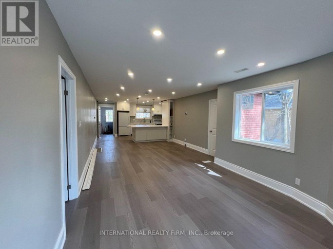 MAIN- HALF - 73 MURRAY DRIVE, Aurora (Aurora Highlands), Ontario, L4G2C2