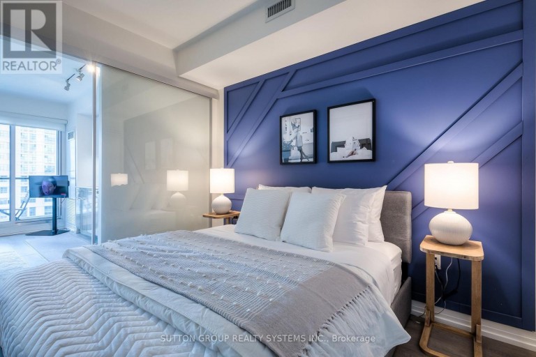 731 - 251 JARVIS STREET, Toronto (Moss Park), Ontario, M5B0C3