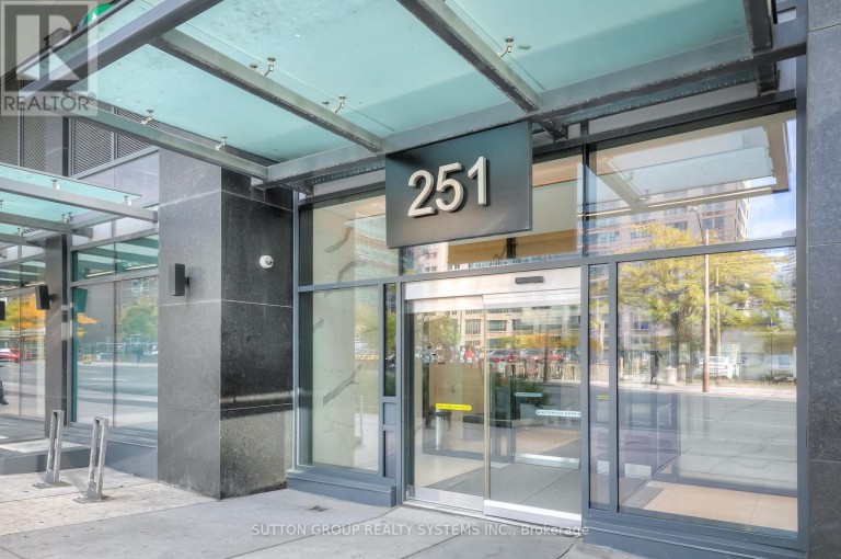 731 - 251 JARVIS STREET, Toronto (Moss Park), Ontario, M5B0C3