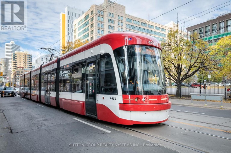 731 - 251 JARVIS STREET, Toronto (Moss Park), Ontario, M5B0C3