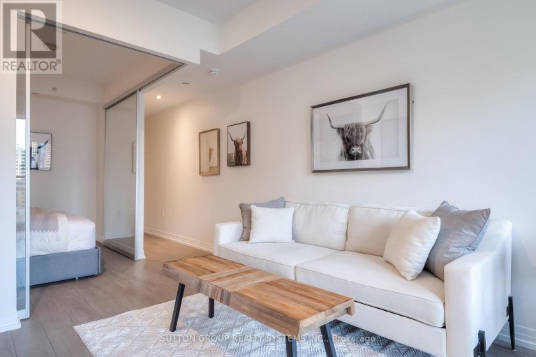 731 - 251 JARVIS STREET, Toronto (Moss Park), Ontario, M5B0C3