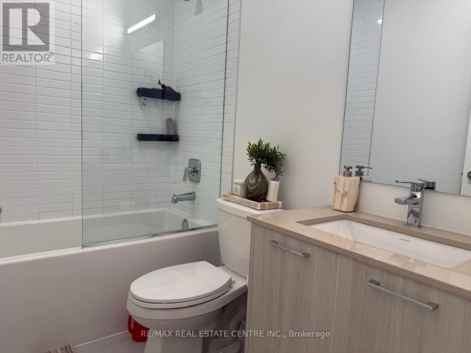 418 - 3250 CARDING MILL TRAIL, Oakville (GO Glenorchy), Ontario, L6M1L3