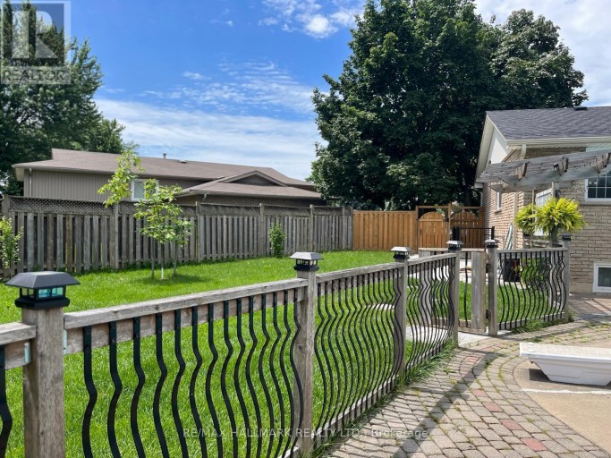6089 STARFIELD CRESCENT, Mississauga (Meadowvale), Ontario, L5N1X2