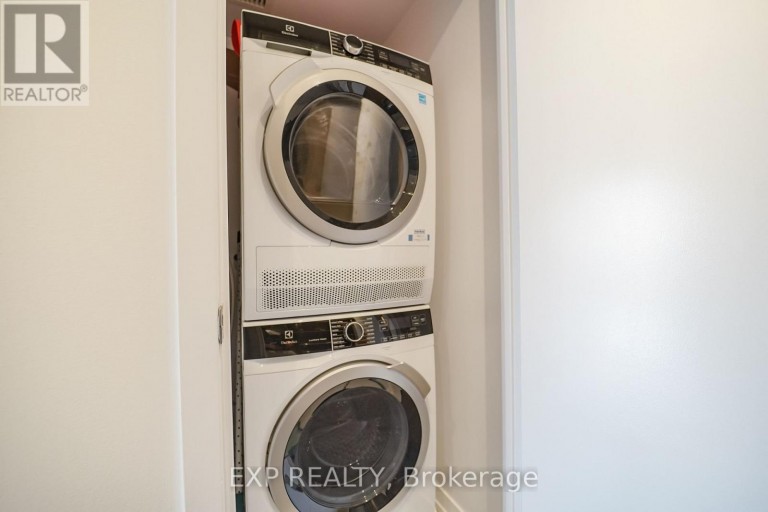 610 - 219 DUNDAS STREET E, Toronto (Moss Park), Ontario, M5A0V1