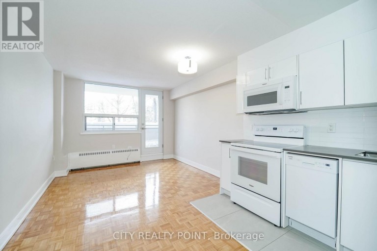 807 - 1500 BATHURST STREET, Toronto (Humewood-Cedarvale), Ontario, M5P3L3