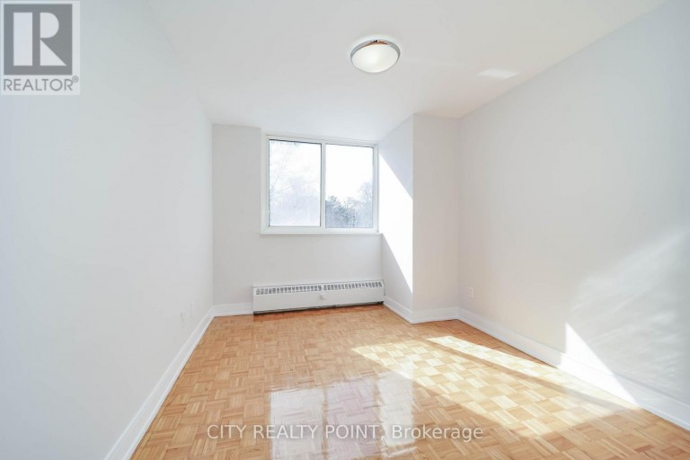 907 - 10 SHALLMAR BOULEVARD, Toronto (Forest Hill North), Ontario, M5N1J4