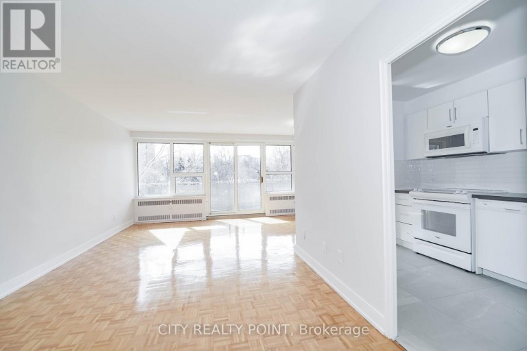 907 - 10 SHALLMAR BOULEVARD, Toronto (Forest Hill North), Ontario, M5N1J4