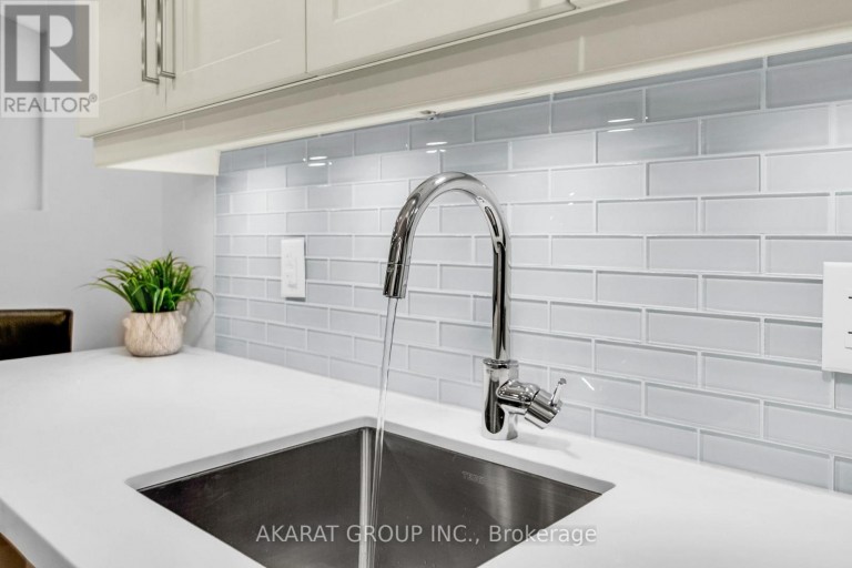 BASEMENT APT - 5463 FUDGE TERRACE, Mississauga (Churchill Meadows), Ontario, L5M0N1