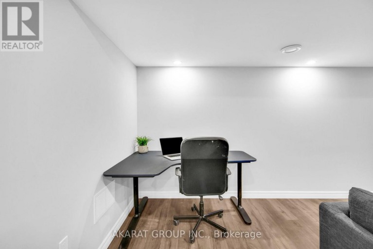 BASEMENT APT - 5463 FUDGE TERRACE, Mississauga (Churchill Meadows), Ontario, L5M0N1