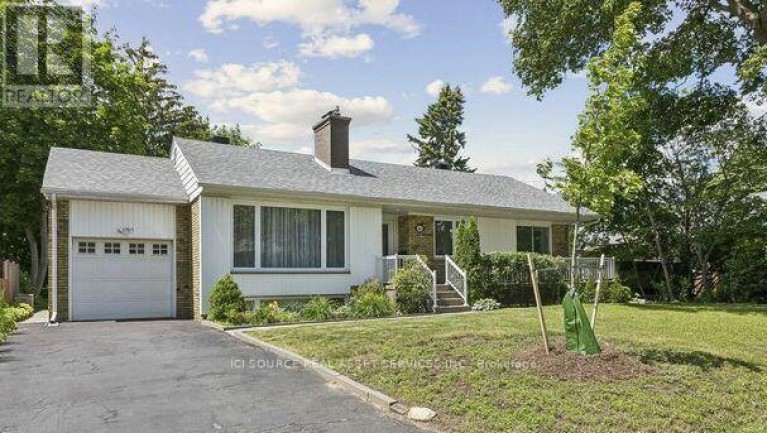 1603 LINCOLNSHIRE BOULEVARD, Mississauga (Lakeview), Ontario, L5E2S8
