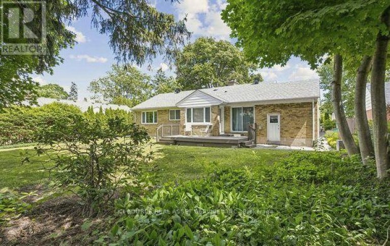 1603 LINCOLNSHIRE BOULEVARD, Mississauga (Lakeview), Ontario, L5E2S8