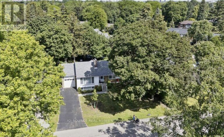 1603 LINCOLNSHIRE BOULEVARD, Mississauga (Lakeview), Ontario, L5E2S8