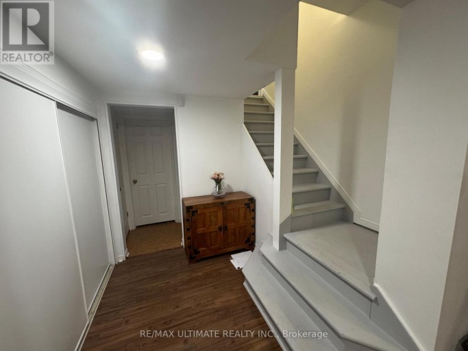 10 NOEL AVENUE, Toronto (Leaside), Ontario, M4G1B3