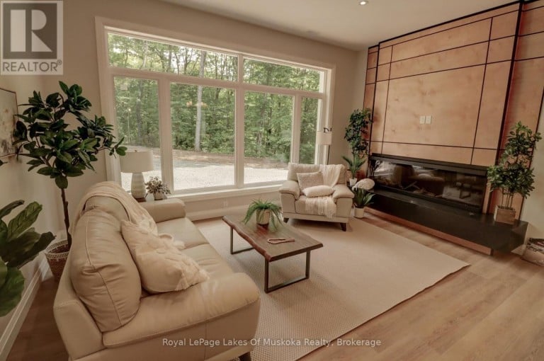 5 FLICKER LANE, McDougall, Ontario, P2A2W9