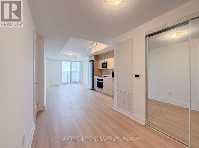 420 - 2545 SIMCOE STREET N, Oshawa (Windfields), Ontario, L1L0W3