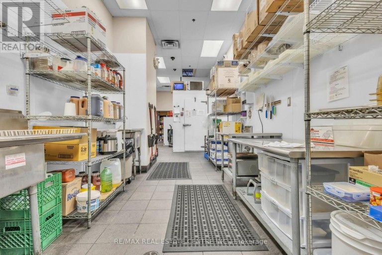 589 FAIRWAY ROAD S, Kitchener, Ontario, N2C1X4