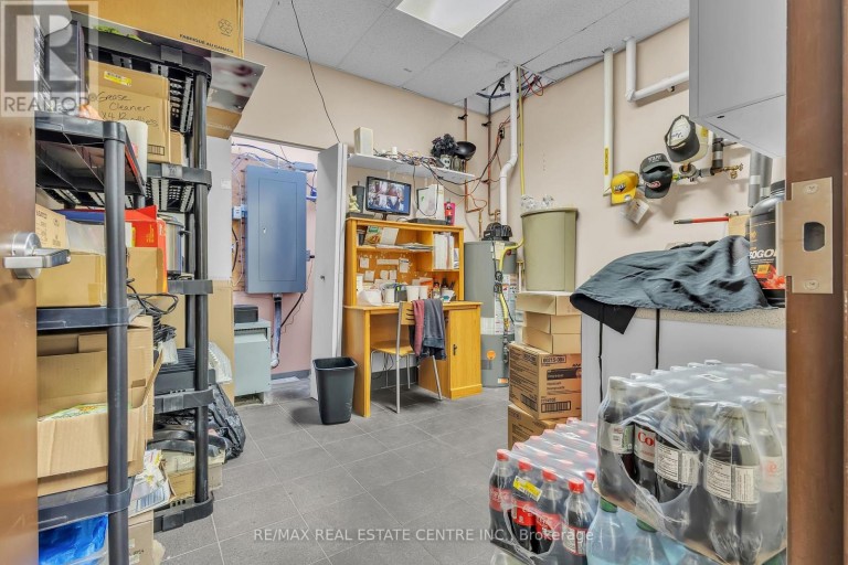 589 FAIRWAY ROAD S, Kitchener, Ontario, N2C1X4