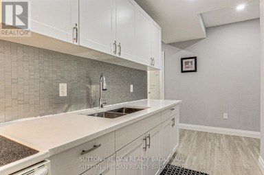 98 LOCKY LANE Middlesex Centre (Kilworth) Ontario photo 35