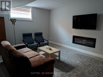 98 LOCKY LANE Middlesex Centre (Kilworth) Ontario photo 46