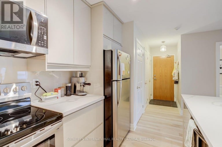 301 - 3069 LAKESHORE BOULEVARD, Toronto (New Toronto), Ontario, M8V1K6