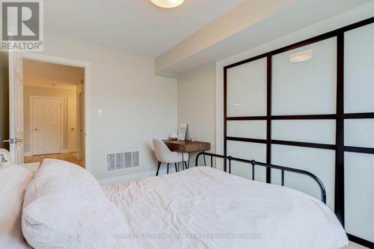301 - 3069 LAKESHORE BOULEVARD, Toronto (New Toronto), Ontario, M8V1K6
