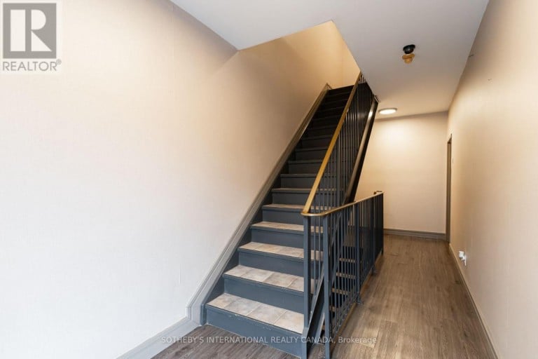 301 - 3069 LAKESHORE BOULEVARD, Toronto (New Toronto), Ontario, M8V1K6