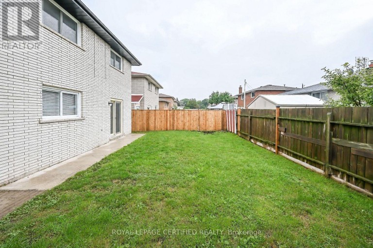 BSMT - 40 HONEYWELL DRIVE, Hamilton (Riverdale), Ontario, L8E1L9