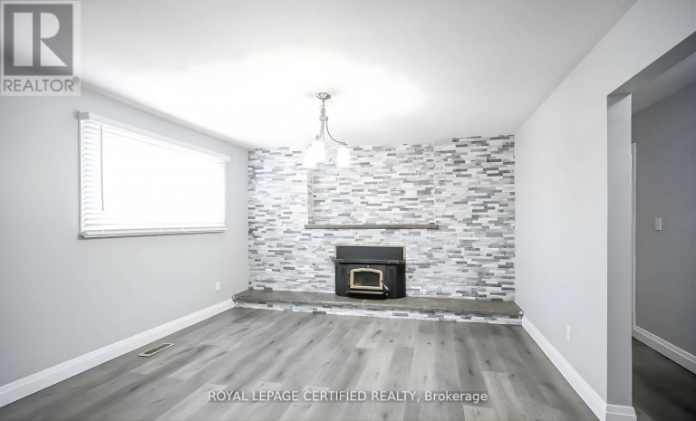 BSMT - 40 HONEYWELL DRIVE, Hamilton (Riverdale), Ontario, L8E1L9