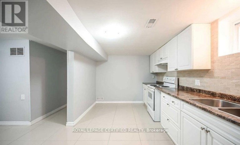 BSMT - 40 HONEYWELL DRIVE, Hamilton (Riverdale), Ontario, L8E1L9