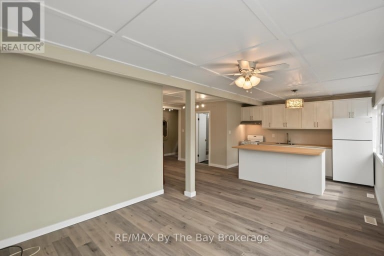 50 BALSAM STREET, Tiny, Ontario, L0L1P1