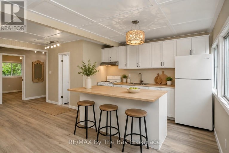50 BALSAM STREET, Tiny, Ontario, L0L1P1