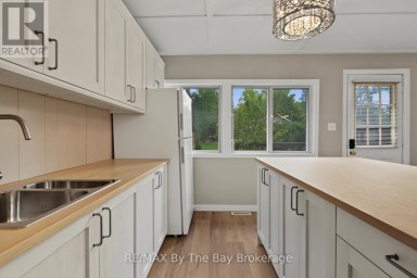 50 BALSAM STREET Tiny Ontario photo 9
