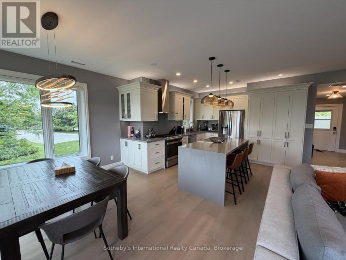 658 JOHNSTON PARK AVENUE, Collingwood, Ontario, L9Y5C7