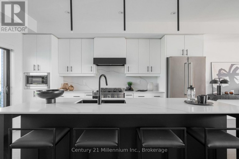 # 22 - 117 SLADDEN COURT, Blue Mountains, Ontario, N0H2P0